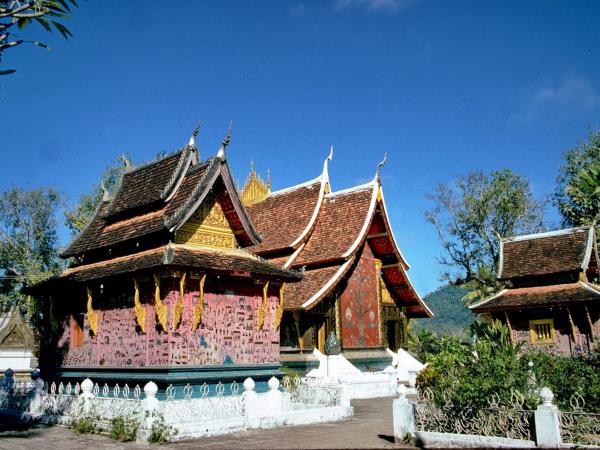 Laos holiday, Luang Prabang and the Plain of Jars
