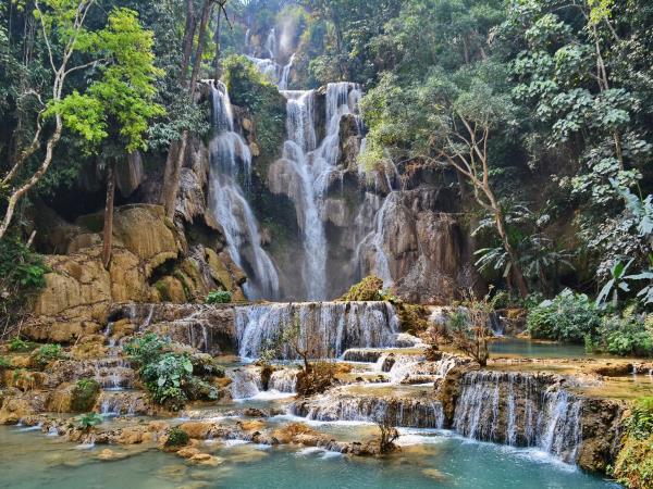Laos holiday, Luang Prabang and the Plain of Jars