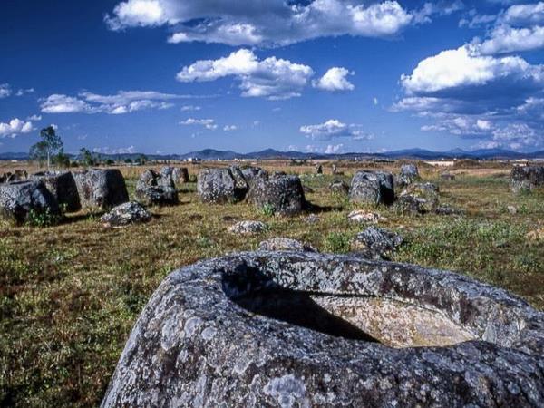 Laos holiday, Luang Prabang and the Plain of Jars