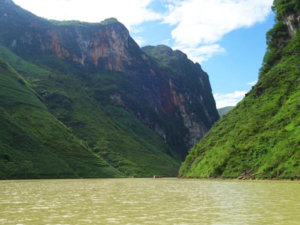 Northern Vietnam walking and culture tour 