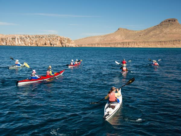 Espiritu Santo sea kayaking tour in Baja