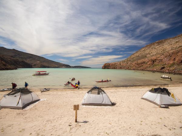 Espiritu Santo sea kayaking tour in Baja
