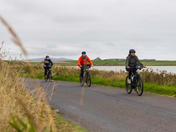 Orkney cycling holiday, e-bikes