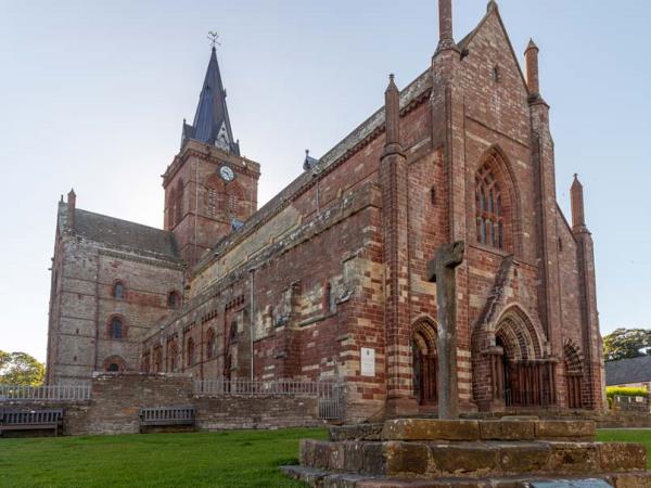 Orkney cycling holiday, e-bikes