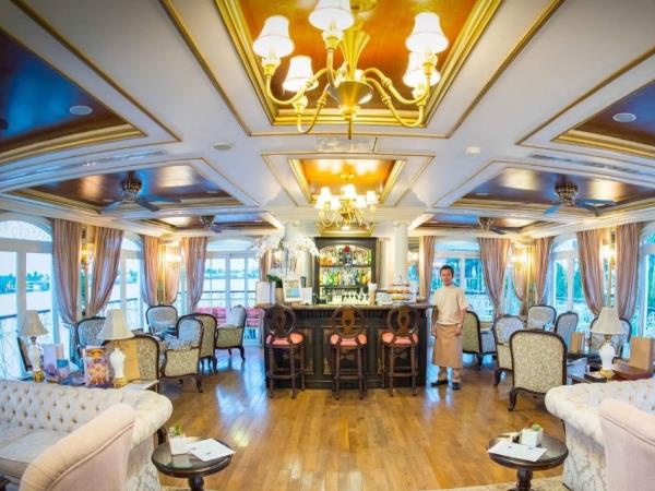 Mekong cruise in Vietnam & Cambodia
