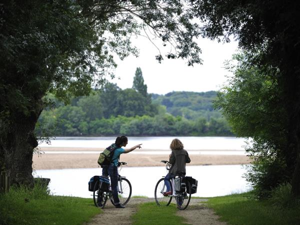 Chateau to Chateau family cycling tour in the Loire