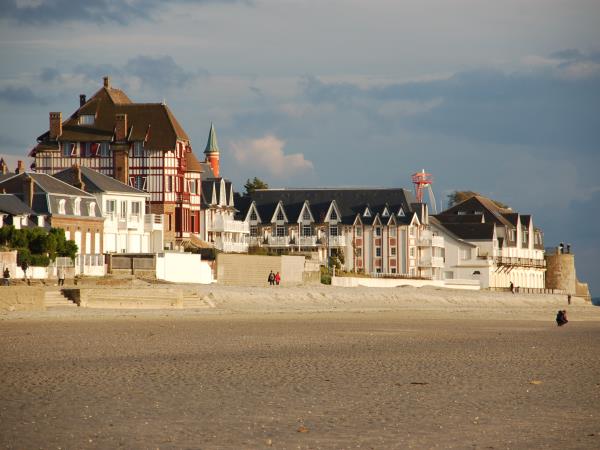 Bay of the Somme family cycling holiday, France