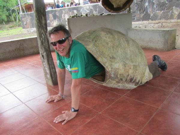 Galapagos island hopping adventure with volunteering