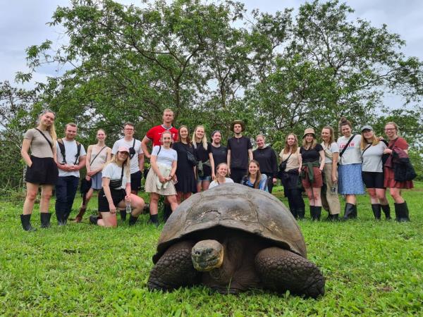 Ecuador volunteering holiday, Amazon & Galapagos