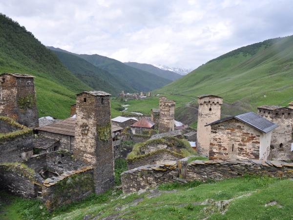 Caucasus guided discovery tour