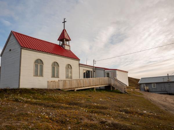 Complete Northwest Passage cruise, 4 weeks