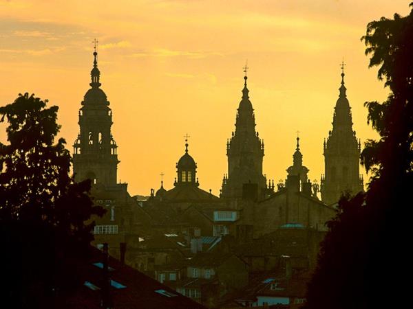 Camino de Santiago cycling holidays from Porto