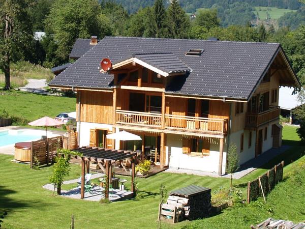 Multi activity holiday in the French Alps