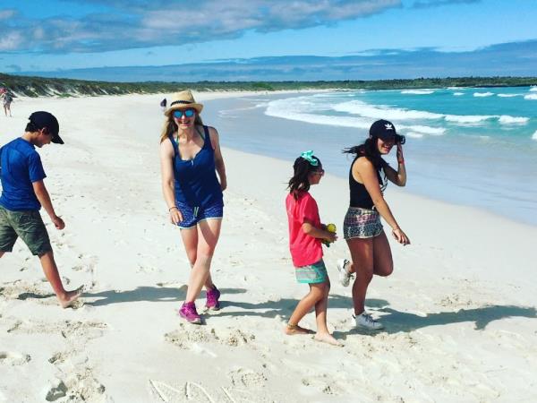 Galapagos tailor made family holiday, hotel based