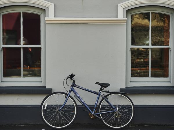 South Wales coastal cycling holiday, self guided