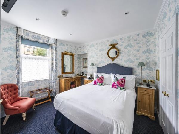 South West England rail holiday, self guided