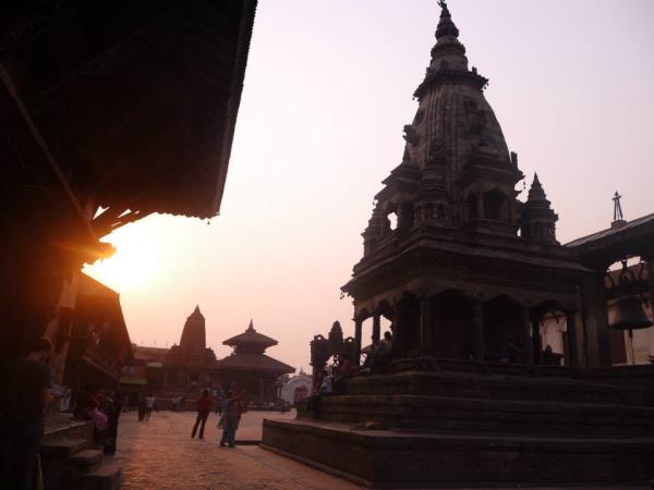 Nepal tailor made 8 day tour
