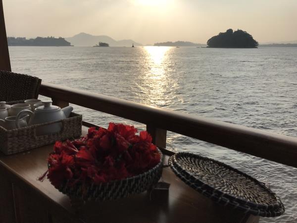 Brahmaputra river cruise, culture & wildlife