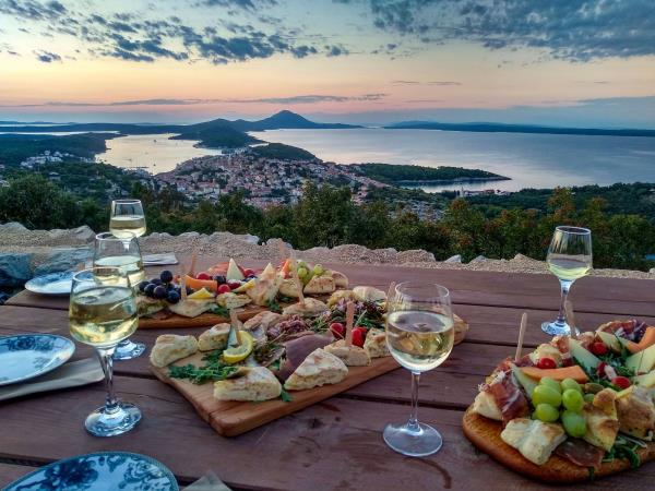 Croatia walking holiday for sun & sea lovers