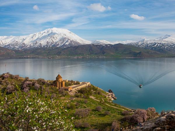 Istanbul to Ashgabat overland tour