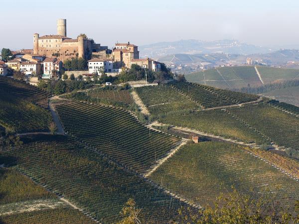 Piedmont holiday in Italy, food, wine & culture