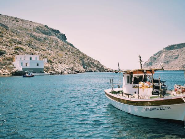 Cyclades Islands holiday, off the beaten track in Greece
