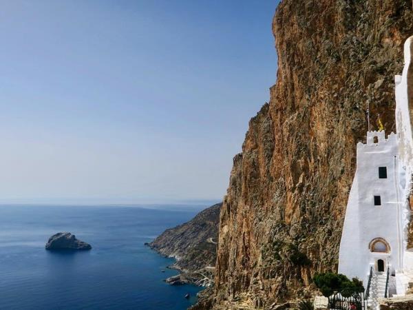 Cyclades Islands holiday, off the beaten track in Greece