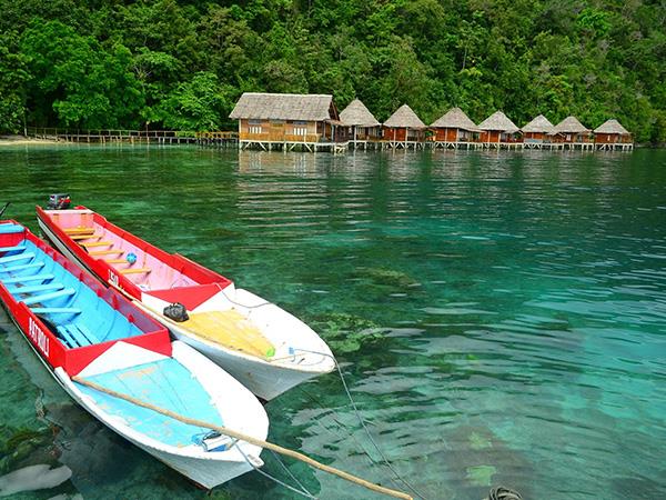Indonesia cruise, Raja Ampat & Spice Islands