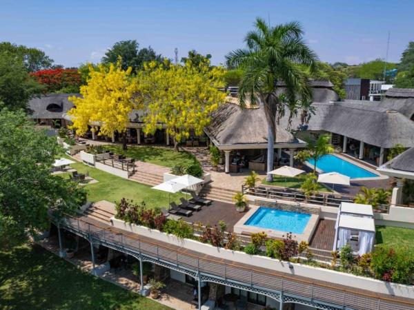 Highlights of Zimbabwe and Botswana, tailor made