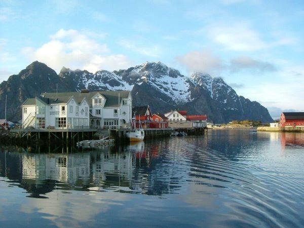 Lofoten swimming holiday in Norway