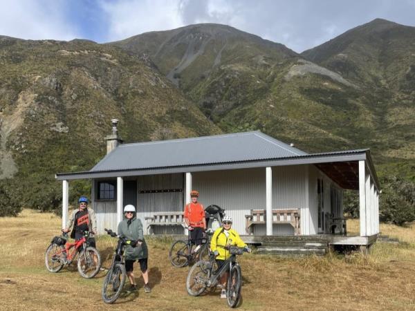 Canterbury cycling tour, Peaks to Plains