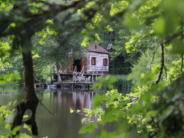 Dordogne self catering cabin sleeping 4