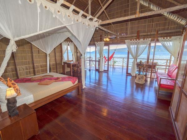 Snorkeling holiday in Triton Bay & Raja Ampat