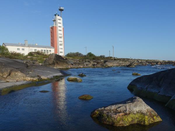 Finland summer activity holiday, H�meenlinna to Turku
