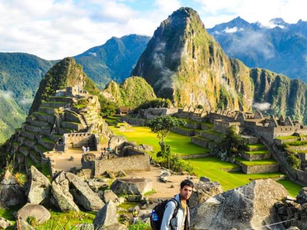 Choquequirao trek to Machu Picchu