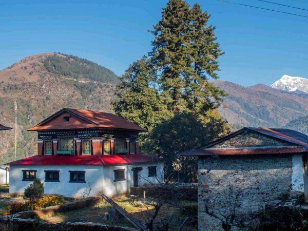 Dudh Kunda trekking tour in Nepal
