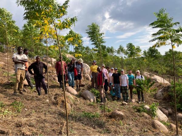 Family volunteering in Tanzania