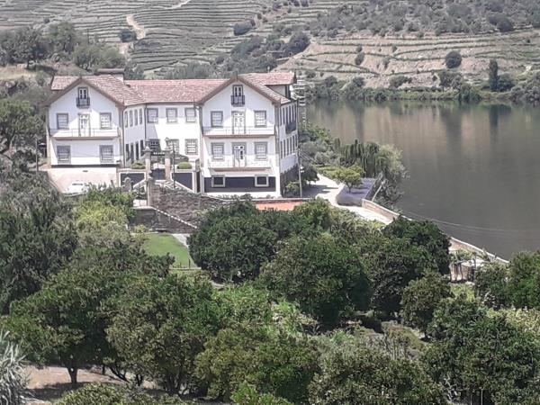 Douro valley by kayak holiday, across Portugal