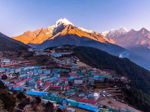Mountain and Monastery trek in Nepal