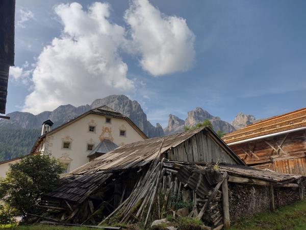 Dolomites painting holiday in Italy