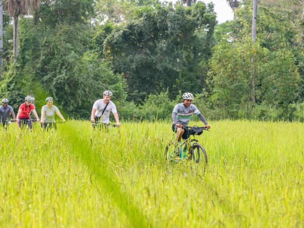 Vietnam diving & mountain biking adventure holiday