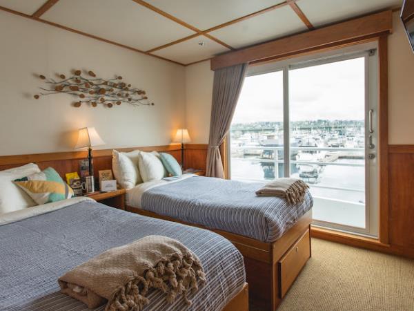 Alaska wildlife & wilderness cruise