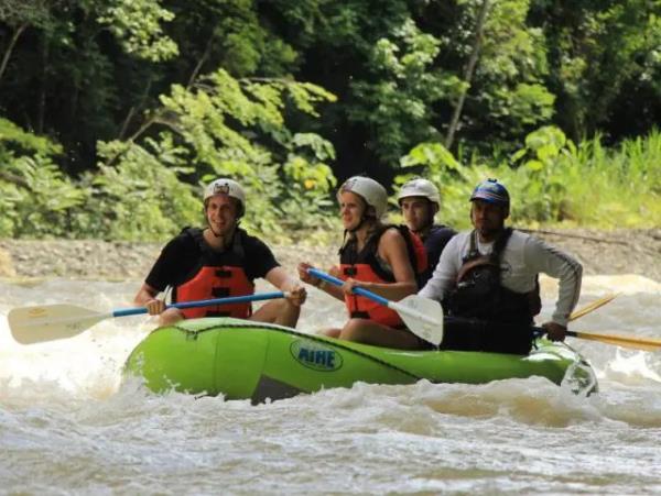 Costa Rica highlights holiday