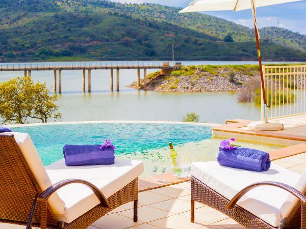 Botanical painting & yoga holiday, Portugal