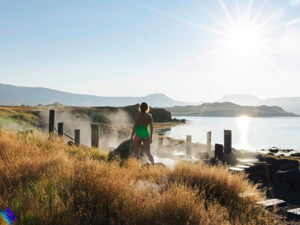Iceland highland walking holiday, waterfalls & hot Springs