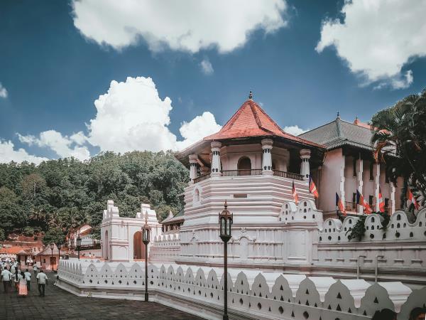 Luxury Maldives & Sri Lanka holiday