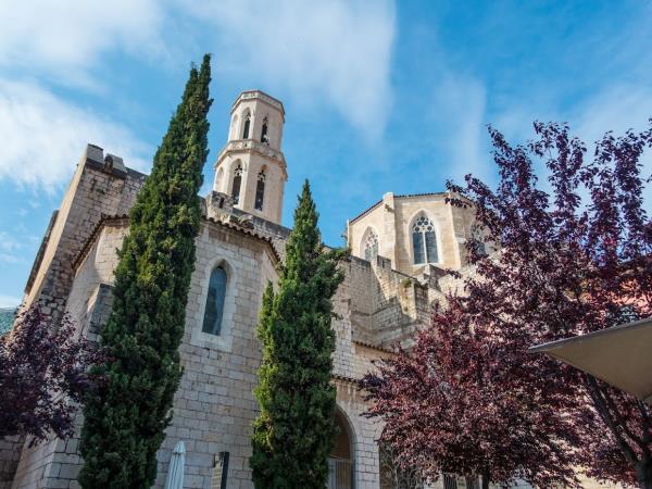Catalonia cultural bike tour, Spain
