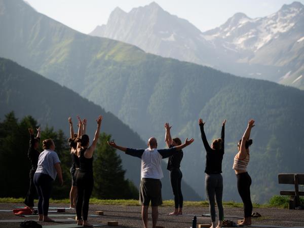 Summer hike and yoga week in Austria