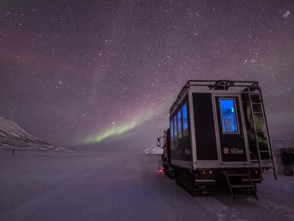 Polar Nights and Northern Lights in Spitsbergen holiday