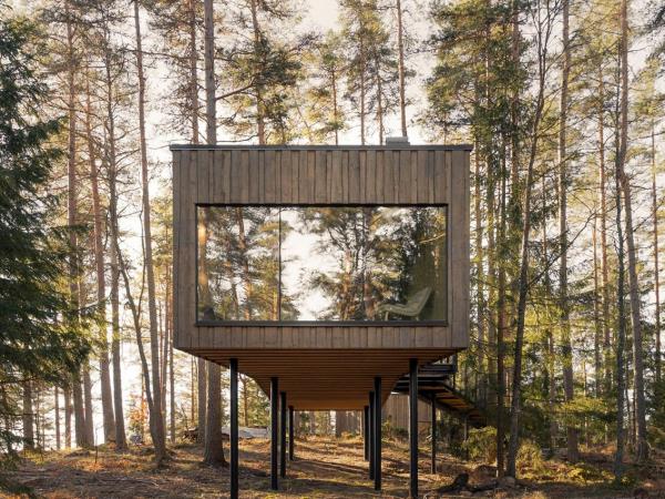 Luxury summer family activity holiday in Sweden